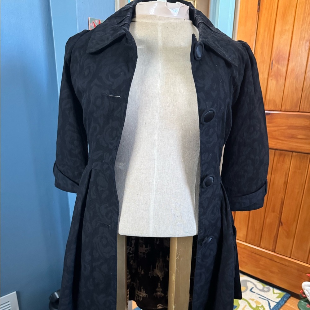 Chic Black Floral Trench Coat